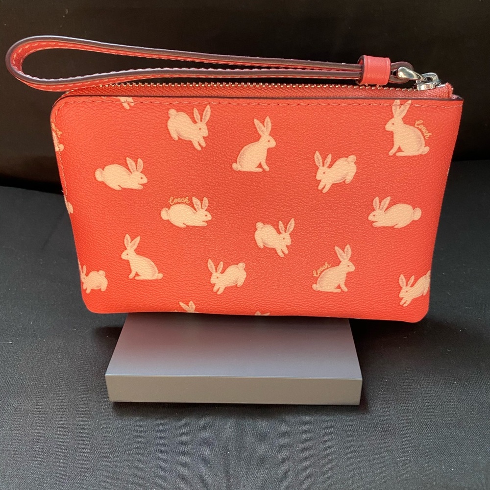 Coach wristlet BUNNY - Picture 2 of 3